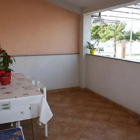 Mise Apartment